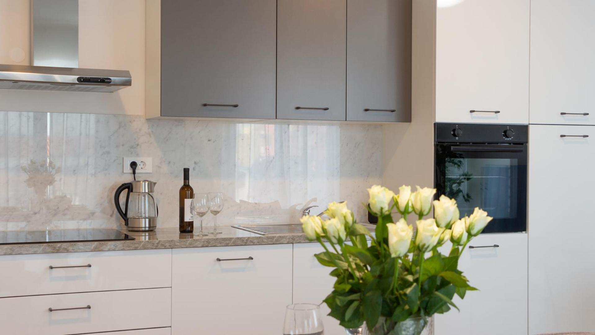 Hisa Bianca Apartments 科佩尔 外观 照片